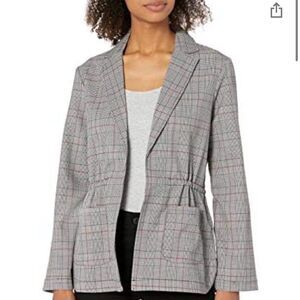 Jack Women's Plaid Blazer NWT. Just cinch it